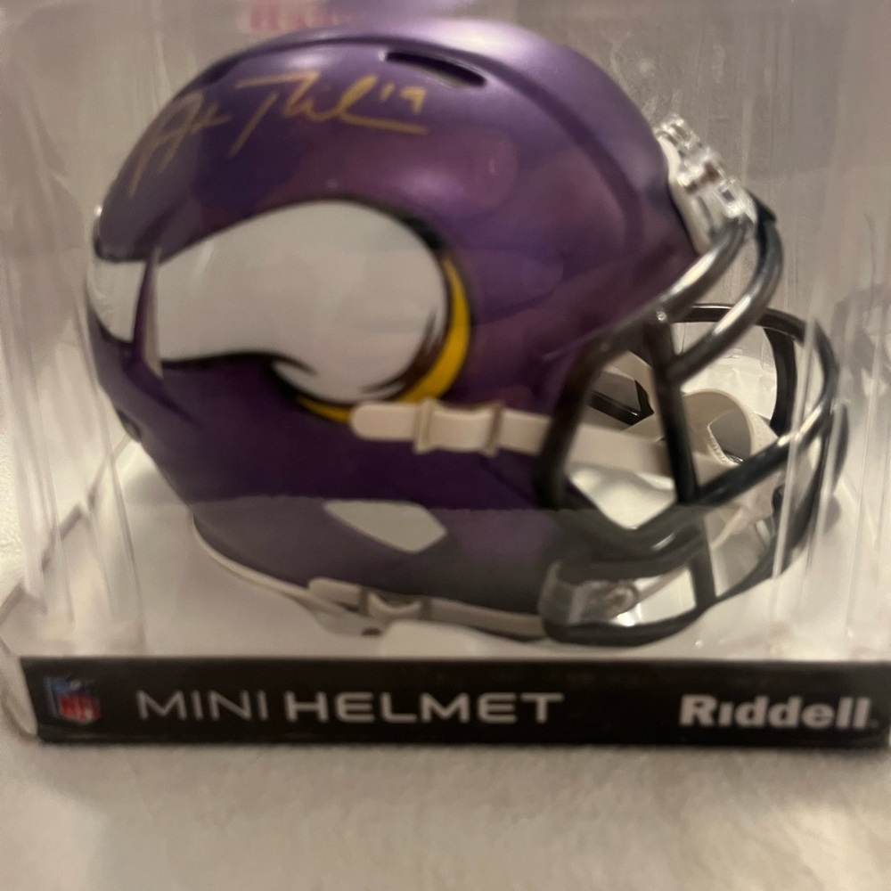 Fanatics AUTHENTIC ADAM THEILEN SIGNED mini Helmet.